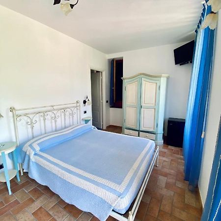 Sandra Villa Rooms Корниглия Екстериор снимка