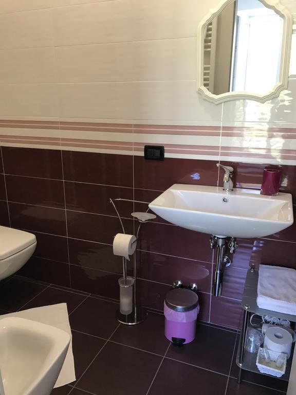 Sandra Villa Rooms Корниглия Екстериор снимка